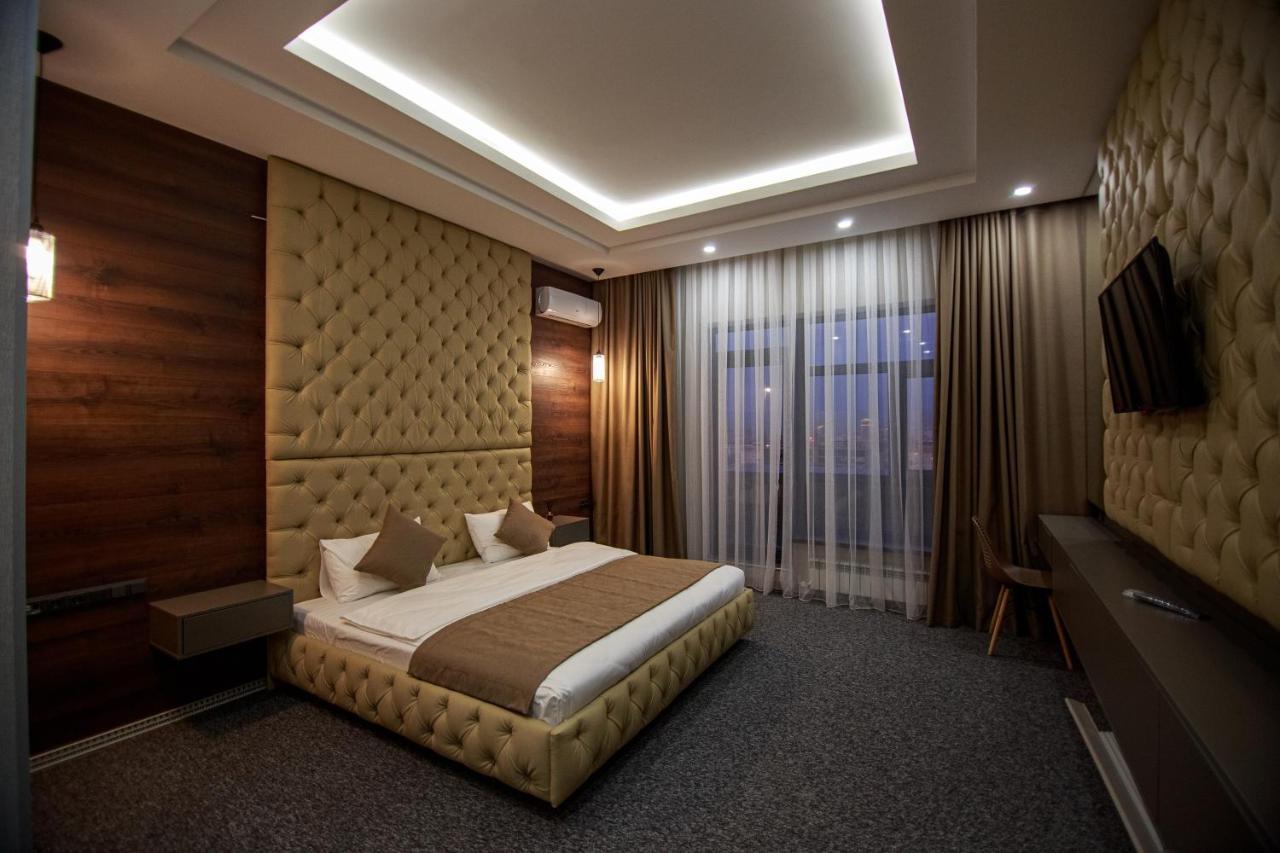Terrasse Hotel & Bar Bishkek Exterior photo