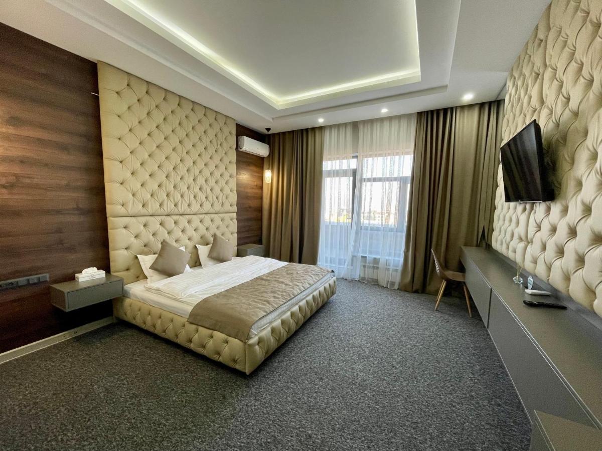 Terrasse Hotel & Bar Bishkek Exterior photo